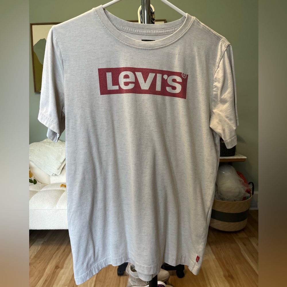 Levi's White Short Sleeve Tee with Red Logo
